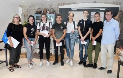 DESA - STIPENDIJE, 27.09.2019. BY ZT - (18).JPG